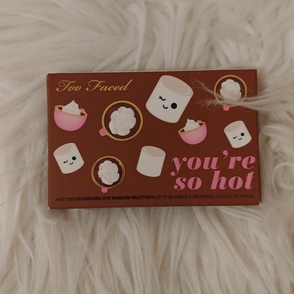 🤎FIRM! NWT TOO FACED YOU'RE SO HOT MINI EYESHADOW PALETTE (AVALIABLE) - Picture 3 of 13